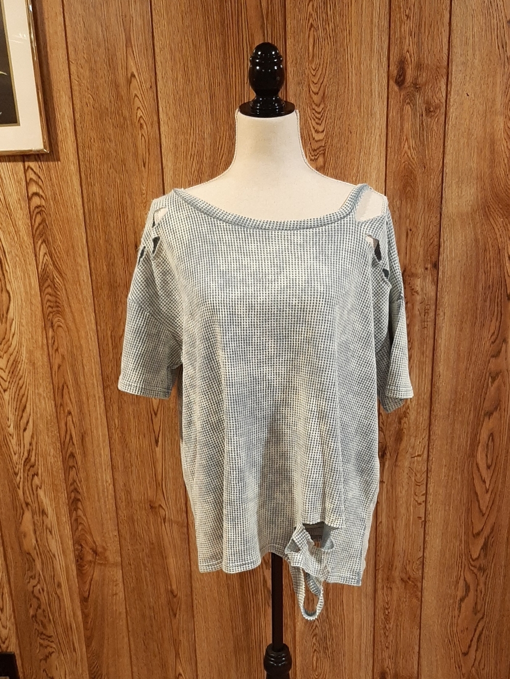 🥀NWT BiBi Blue Mineral-Washed Distressed Waffle Tee (L)🥀